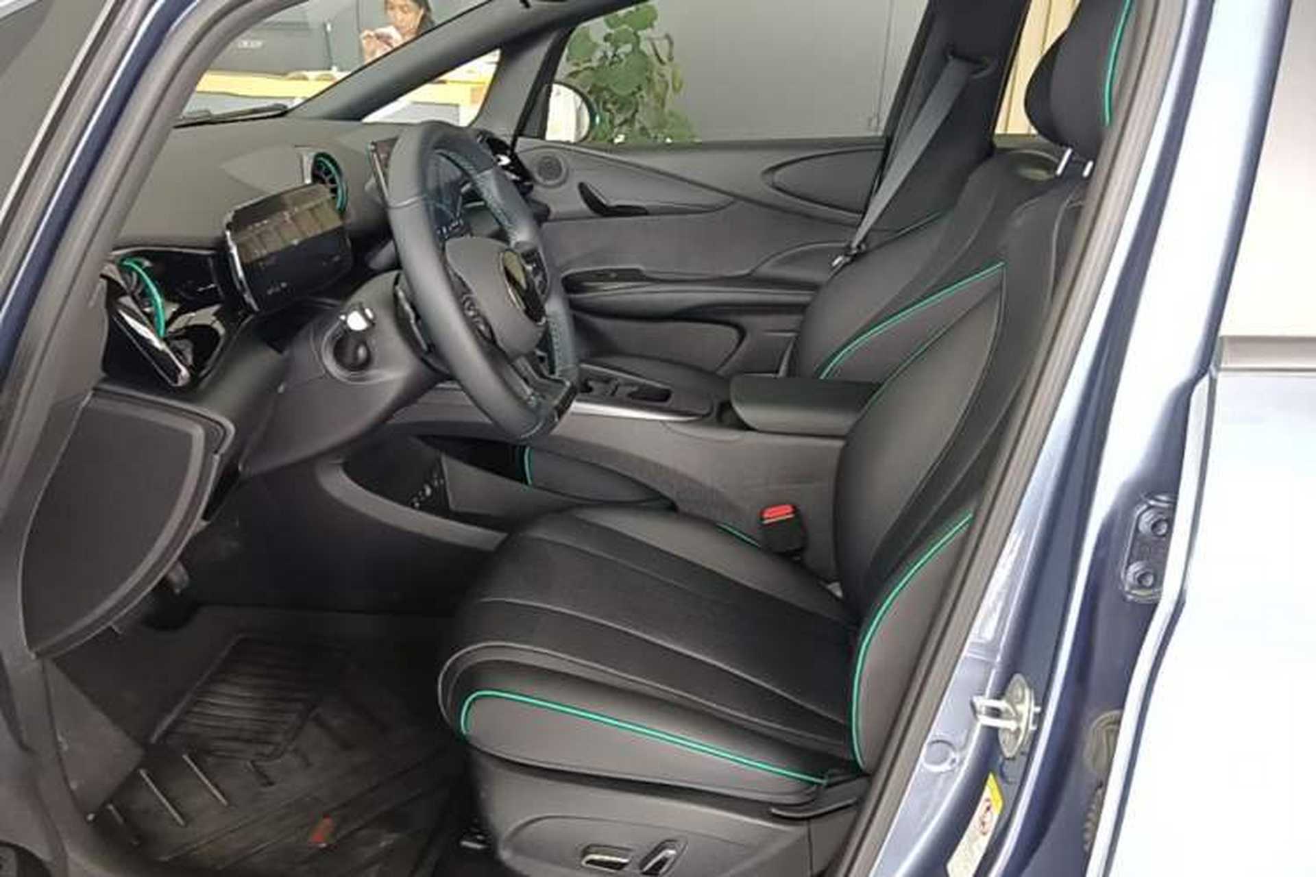 Used BYD Dolphin 2025 Intelligent Driving Version 410 km Fashion Edition Left Front Seat
