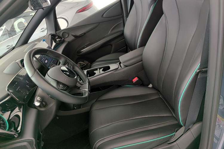 Used BYD Dolphin 2025 Intelligent Driving Version 410 km Fashion Edition Left Front Seat