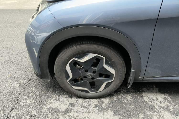 Used BYD Dolphin 2025 420km Active Version Left Front Wheel Hub