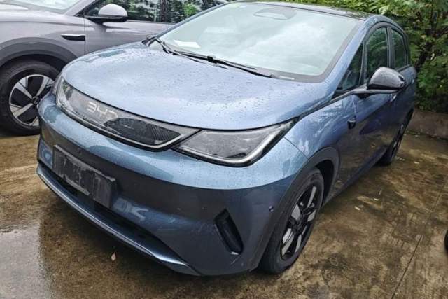 Ojetý BYD Dolphin 2025 Intelligent Driving Version 410 km Fashion Edition