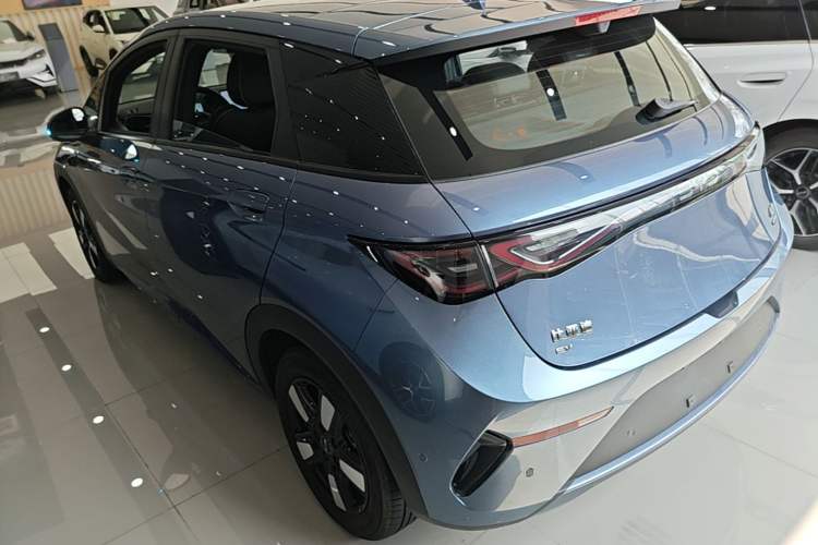Used BYD Dolphin 2025 Intelligent Driving Version 410 km Fashion Edition Rear Left 45 Deg