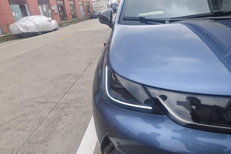 Used BYD Dolphin 2025 Smart Drive Version 420 km Freedom Edition Right Front Headlight