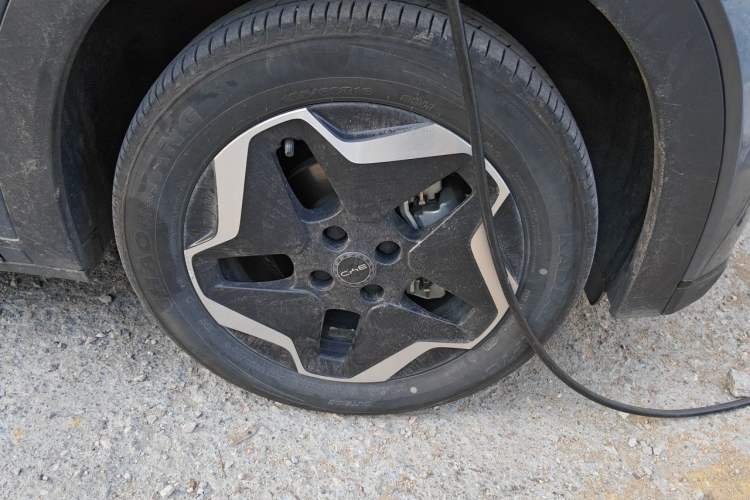 Used BYD Dolphin 2025 420km Active Version Right Front Wheel Hub