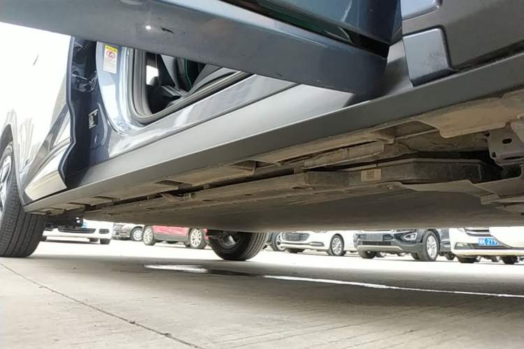 Used BYD Dolphin 2025 420km Active Version Right Side Sill