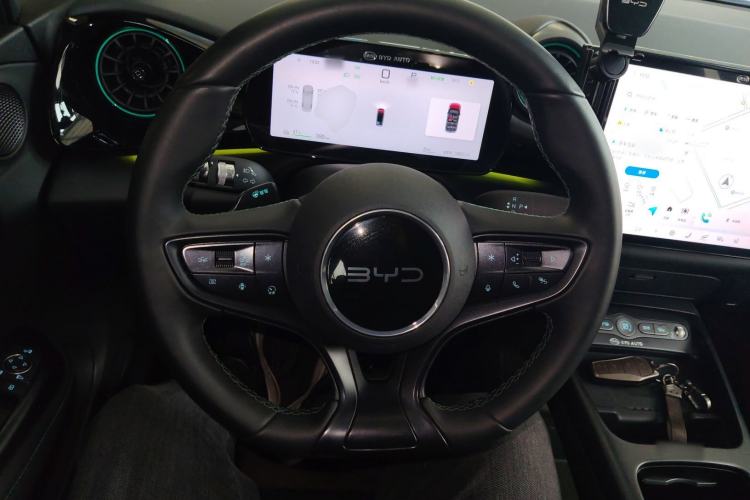 Used BYD Dolphin 2025 Intelligent Driving Version 410 km Fashion Edition Steering Wheel