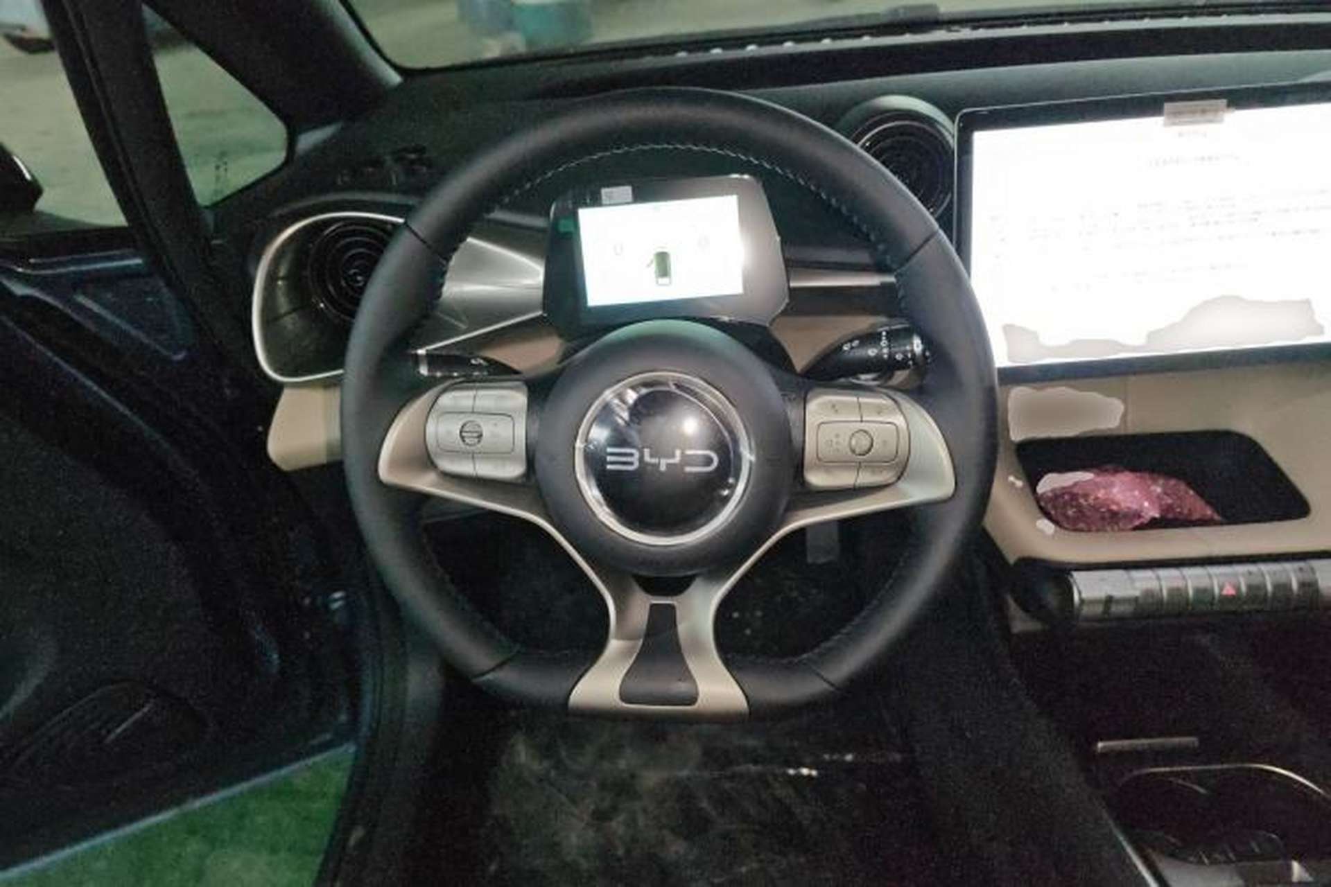 Used BYD Dolphin 2025 420km Free Edition Steering Wheel