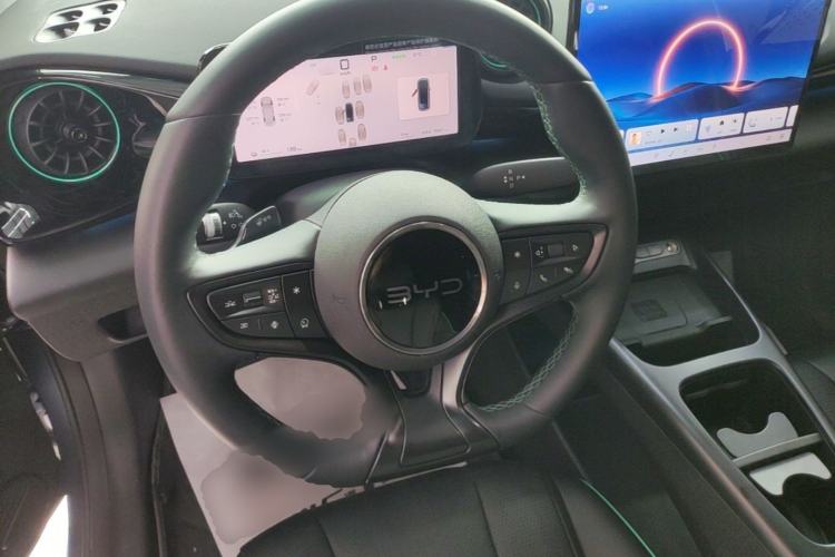 Used BYD Dolphin 2025 Intelligent Driving Version 410 km Fashion Edition Steering Wheel