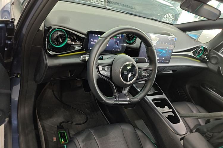 Used BYD Dolphin 2025 Intelligent Driving Version 410 km Fashion Edition Steering Wheel