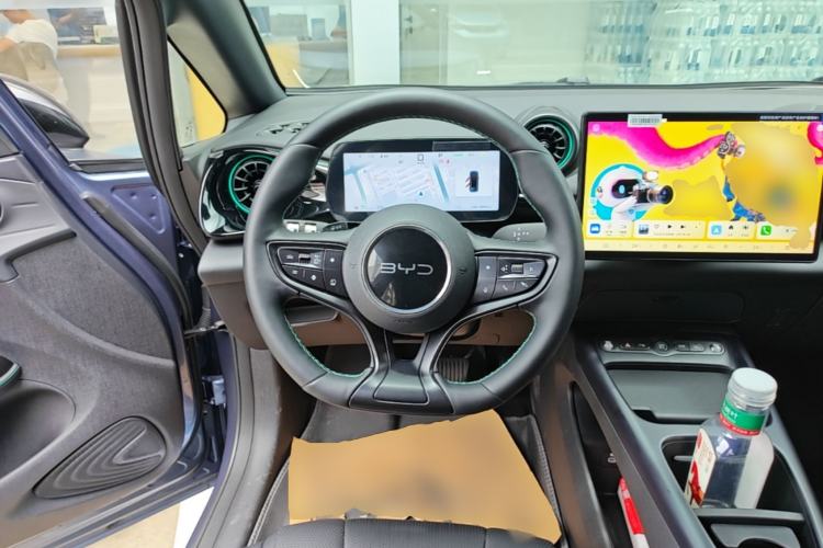 Used BYD Dolphin 2025 Smart Drive Version 420 km Freedom Edition Steering Wheel