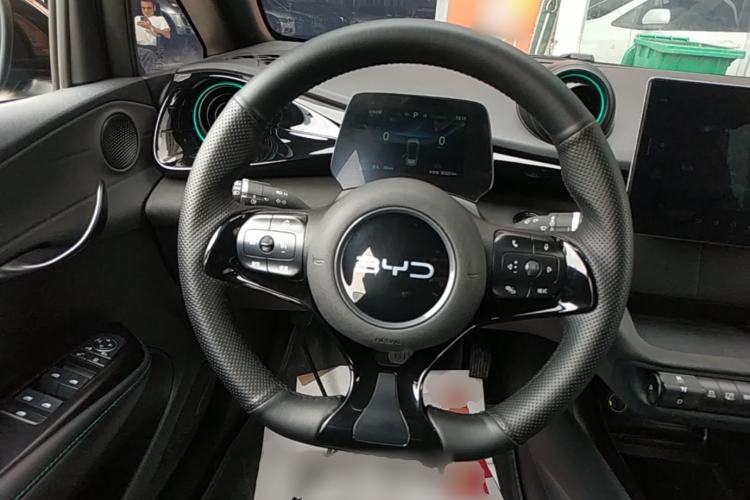 Used BYD Dolphin 2025 420km Active Version Steering Wheel
