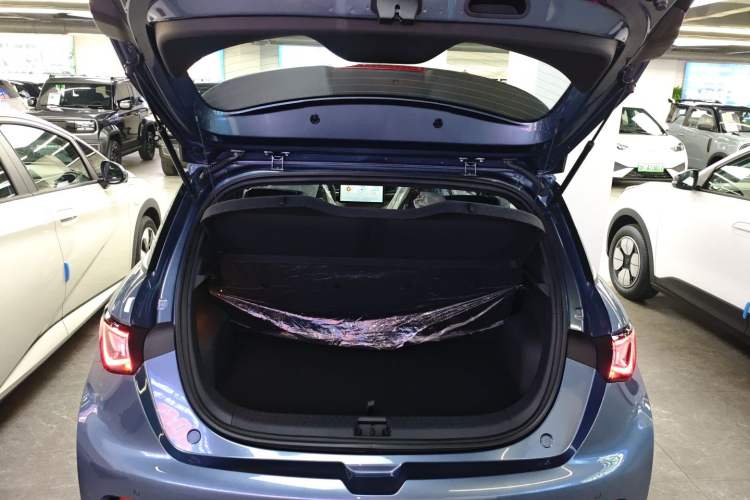 Used BYD Dolphin 2025 420km Free Edition Trunk
