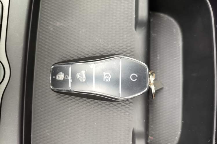 Used BYD Dolphin 2025 Smart Drive Version 420 km Freedom Edition Vehicle Key