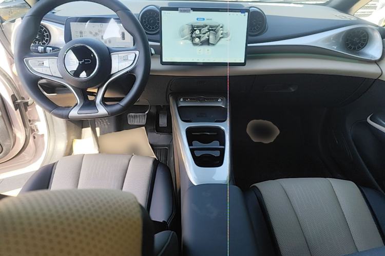Used BYD Dolphin 2025 Intelligent Driving Version 410 km Fashion Edition Center Console
