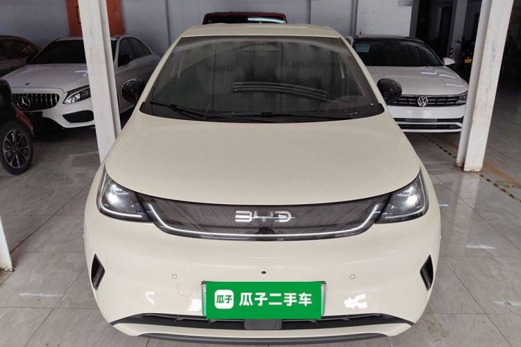 Used BYD Dolphin 2025 Smart Drive Version 420 km Freedom Edition Exterior 1