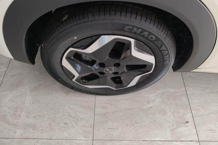 Used BYD Dolphin 2025 Smart Drive Version 420 km Freedom Edition Exterior 8