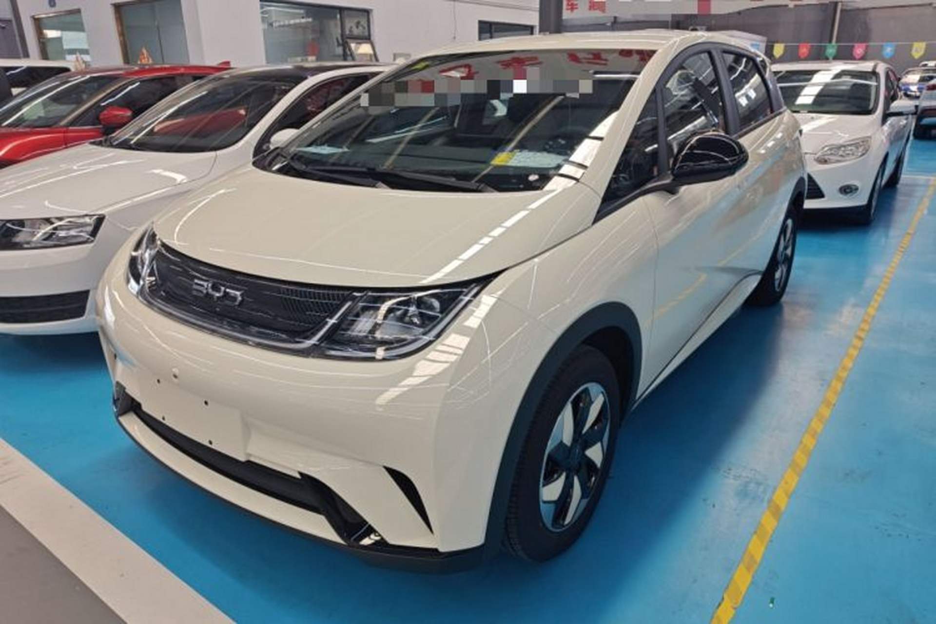 Used BYD Dolphin 2025 420km Free Edition Front Left 45 Deg