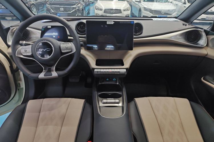 Used BYD Dolphin 2025 420km Free Edition Interior 3