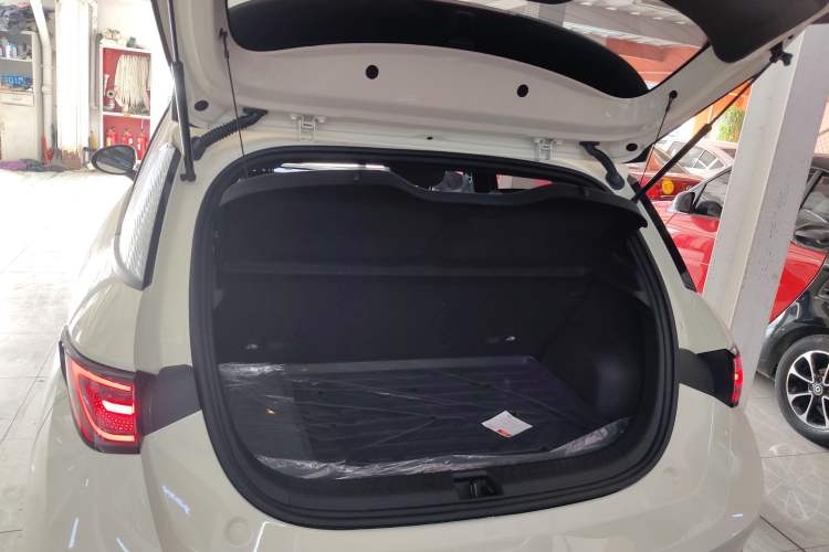 Used BYD Dolphin 2025 Smart Drive Version 420 km Freedom Edition Trunk