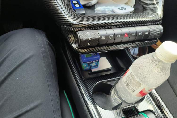 Used BYD Dolphin 2025 520km Range Knight Edition Gear Lever