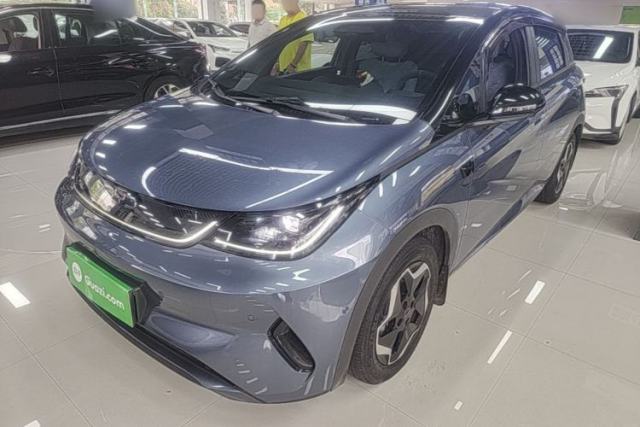 Ojetý BYD Dolphin 2025 Smart Drive Version 420 km Freedom Edition