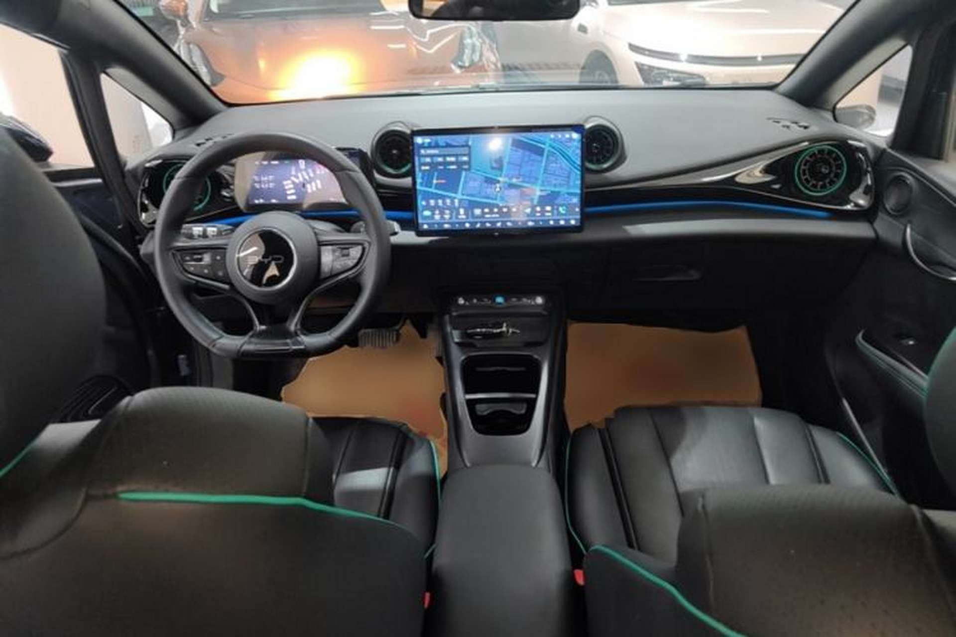 Used BYD Dolphin 2025 Intelligent Driving Version 410 km Fashion Edition Center Console