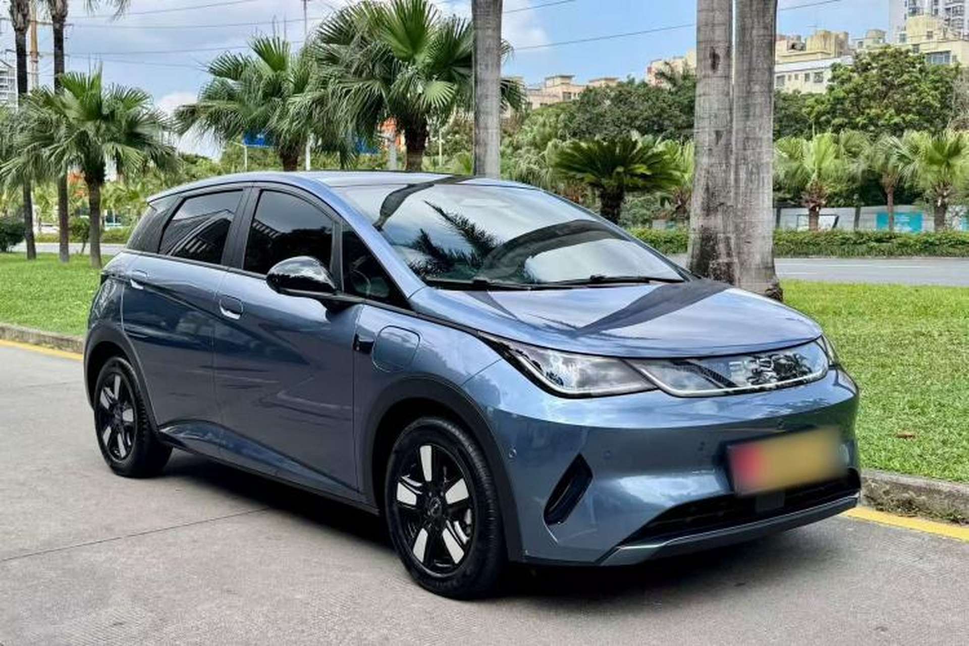 Used BYD Dolphin 2025 Intelligent Driving Version 410 km Fashion Edition Exterior 1
