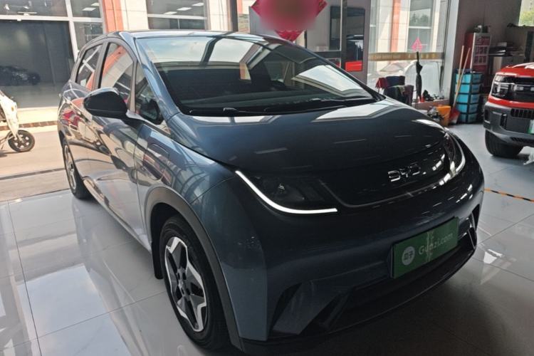 Used BYD Dolphin 2025 420km Active Version Front Right 45 Deg