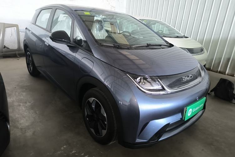 Used BYD Dolphin 2025 420km Free Edition Front Right 45 Deg