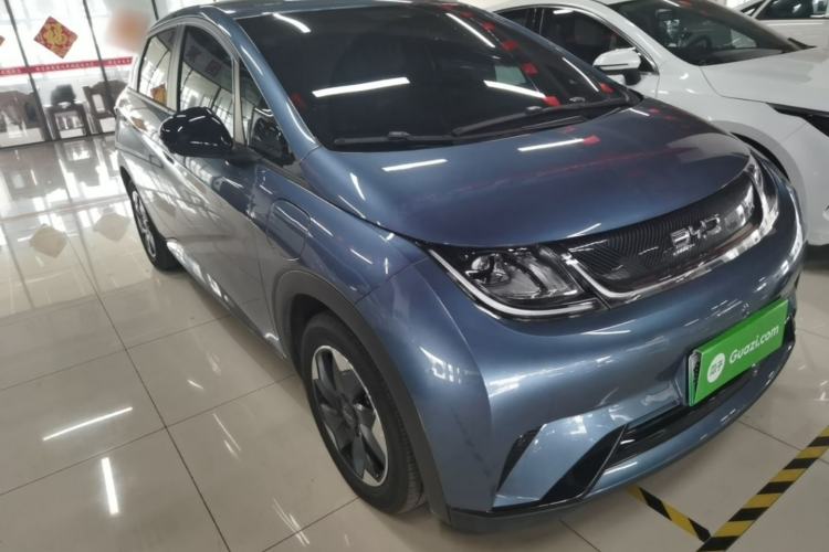 Used BYD Dolphin 2025 420km Free Edition Front Right 45 Deg