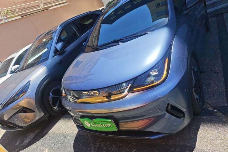 Used BYD Dolphin 2025 Smart Drive Version 420 km Freedom Edition Front