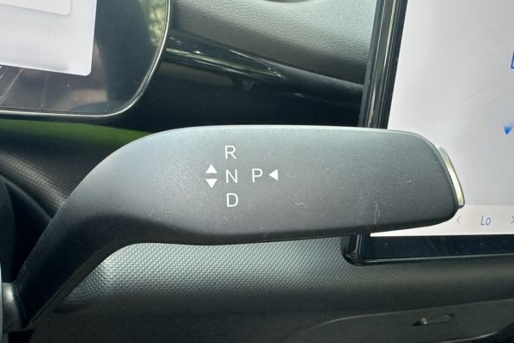 Used BYD Dolphin 2025 Intelligent Driving Version 520km Range Knight Edition Gear Lever