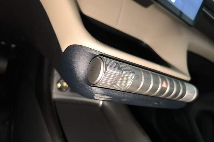Used BYD Dolphin 2025 420km Free Edition Gear Lever