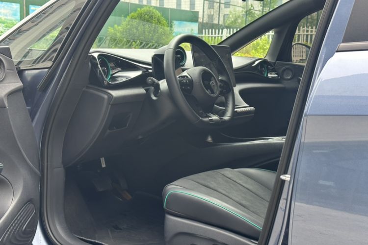 Used BYD Dolphin 2025 520km Range Knight Edition Interior 3