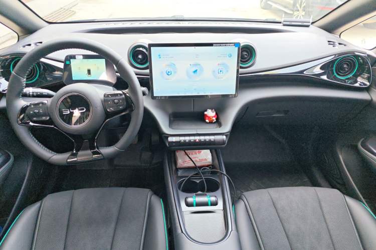 Used BYD Dolphin 2025 420km Free Edition Interior 3