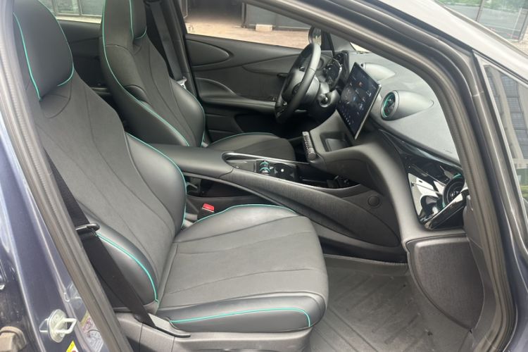 Used BYD Dolphin 2025 520km Range Knight Edition Interior 7