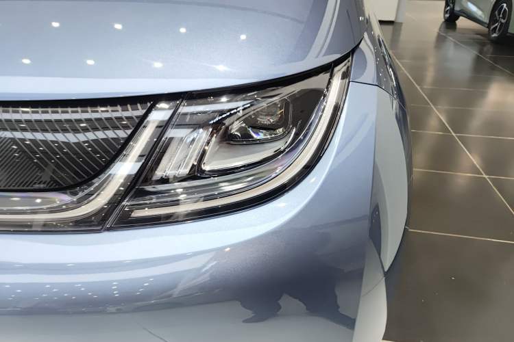 Used BYD Dolphin 2025 420km Active Version Left Front Headlight