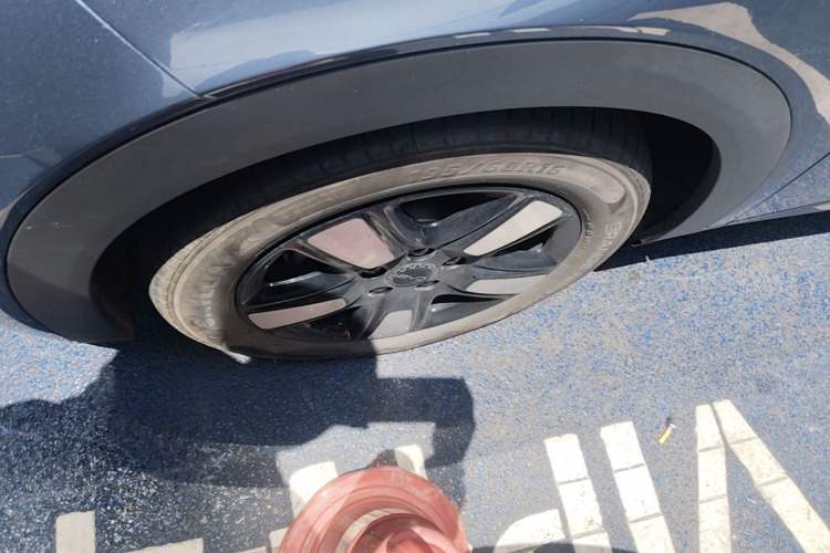 Used BYD Dolphin 2025 Intelligent Driving Version 410 km Fashion Edition Left Front Wheel Hub