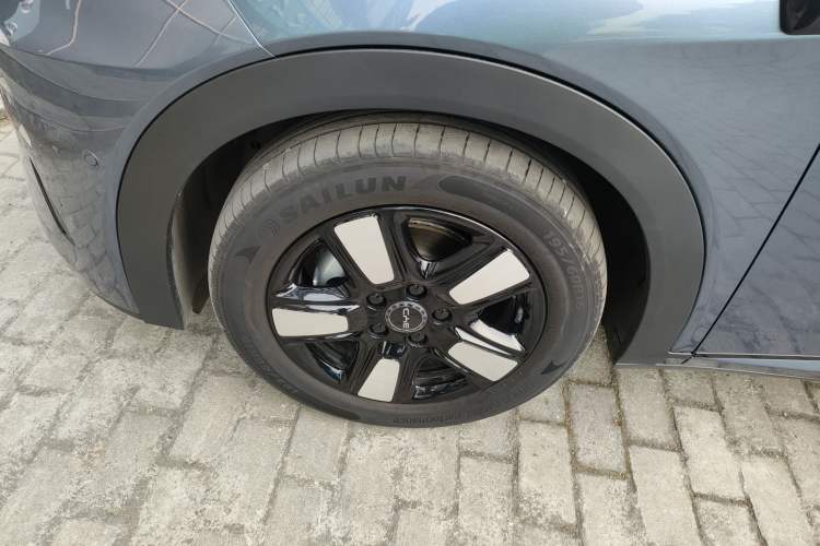 Used BYD Dolphin 2025 Intelligent Driving Version 410 km Fashion Edition Left Front Wheel Hub