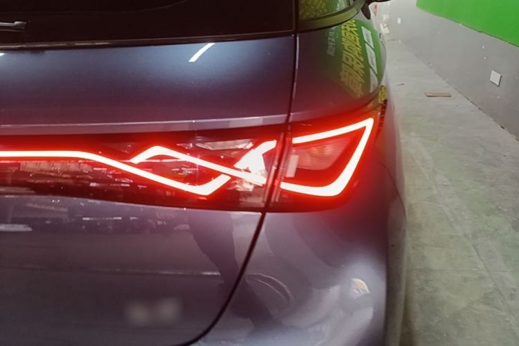 Used BYD Dolphin 2025 420km Free Edition Right Rear Taillight