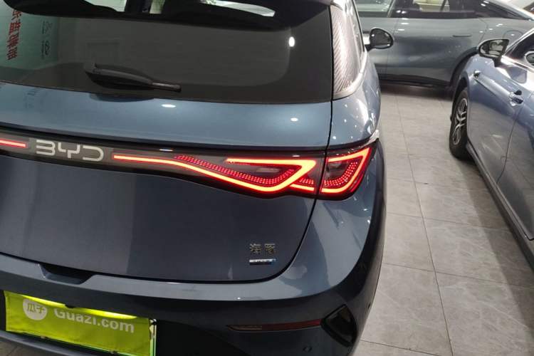 Used BYD Dolphin 2025 Intelligent Driving Version 410 km Fashion Edition Right Rear Taillight