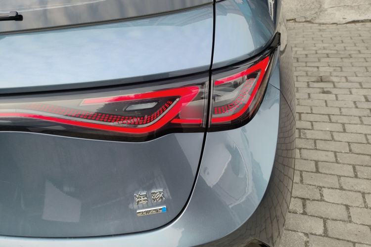 Used BYD Dolphin 2025 Intelligent Driving Version 410 km Fashion Edition Right Rear Taillight