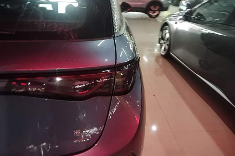 Used BYD Dolphin 2025 Intelligent Driving Version 520km Range Knight Edition Right Rear Taillight