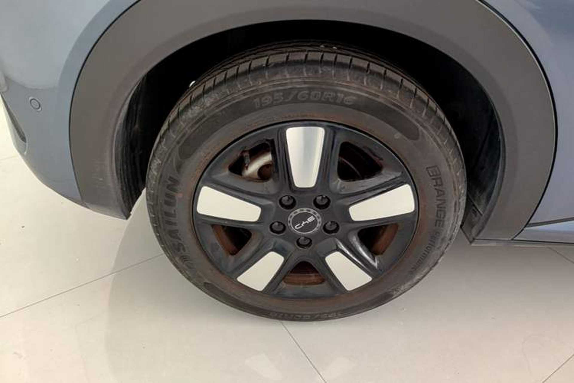 Used BYD Dolphin 2025 Intelligent Driving Version 410 km Fashion Edition Right Rear Wheel Hub