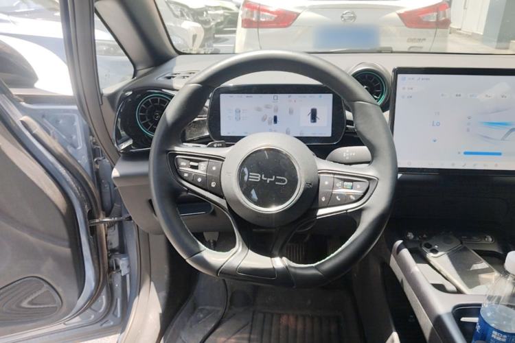 Used BYD Dolphin 2025 Intelligent Driving Version 410 km Fashion Edition Steering Wheel