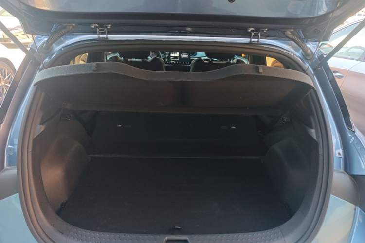 Used BYD Dolphin 2025 Smart Drive Version 420 km Freedom Edition Trunk