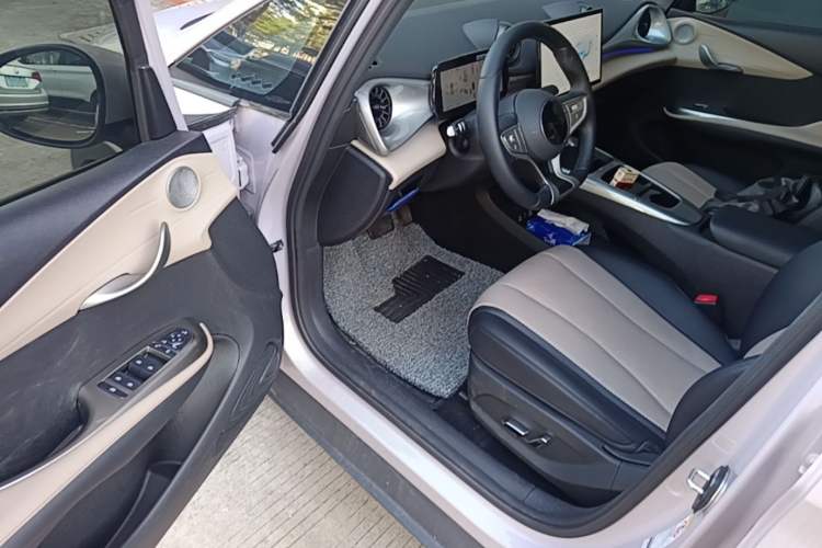 Used BYD Dolphin 2025 Intelligent Driving Version 410 km Fashion Edition Driver Seat