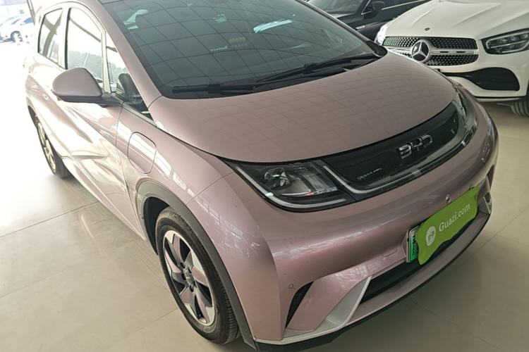 Used BYD Dolphin 2025 420km Fashion Edition Front Right 45 Deg