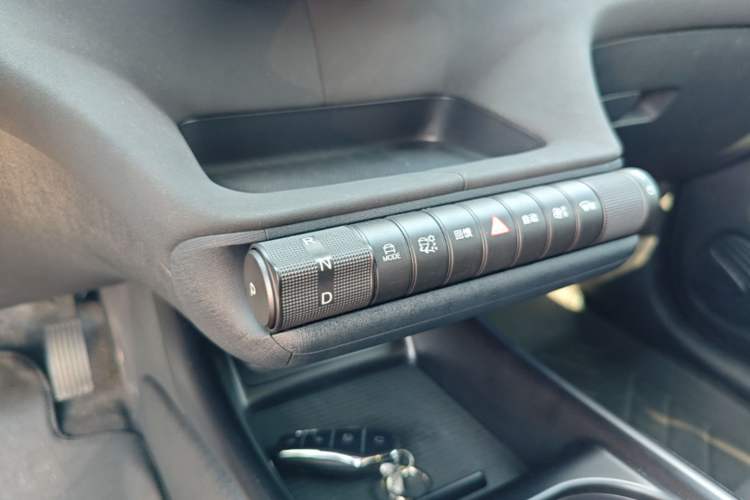Used BYD Dolphin 2025 420km Fashion Edition Gear Lever