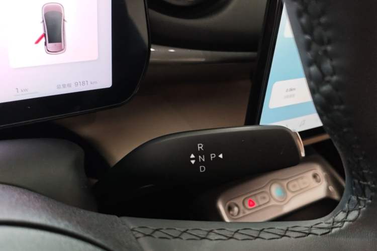 Used BYD Dolphin 2025 Smart Drive Version 420 km Freedom Edition Gear Lever