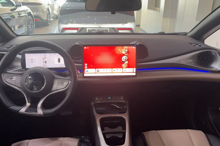 Used BYD Dolphin 2025 Intelligent Driving Version 410 km Fashion Edition Interior 3